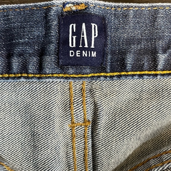 31/30 GAP jeans. Perfect condition. - Picture 4 of 5